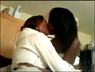 Real hot lesbian couple kissing