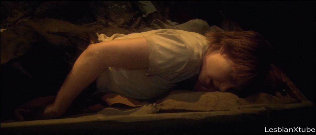 Bryce Dallas Howard masturbation scene