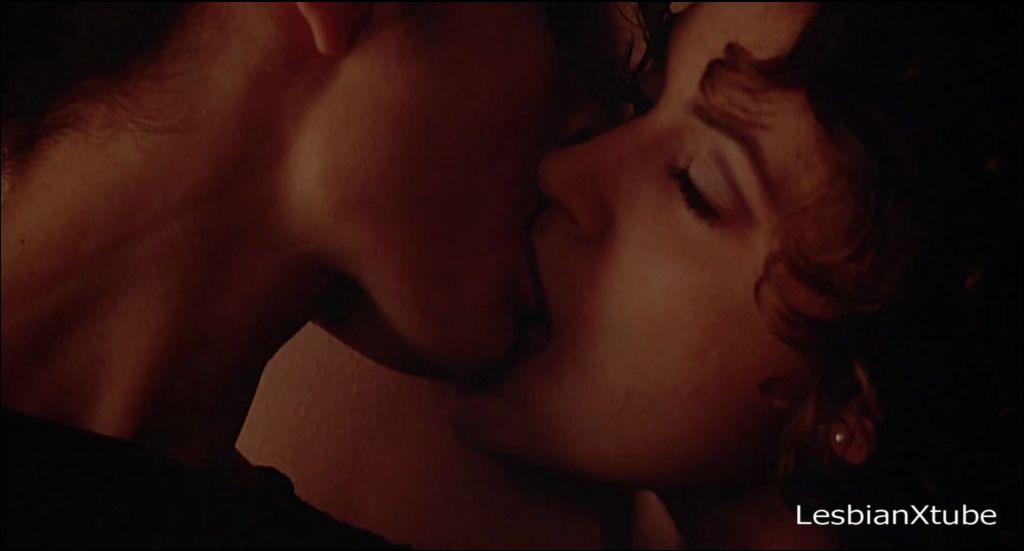 Alyssa Milano and Charlotte Lewis Kissing scene